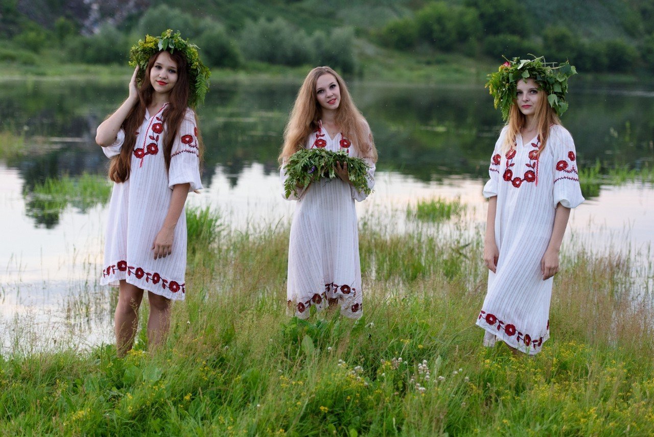Slavic women in Shuancheng