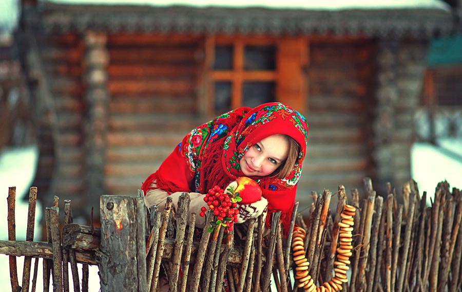 Sexy girl Women in Slavic costumes in Shuancheng