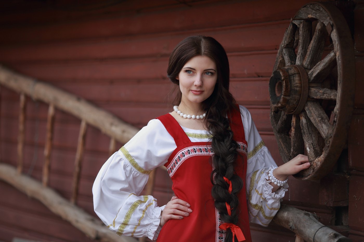 Girls in Slavic costumes in Shuancheng